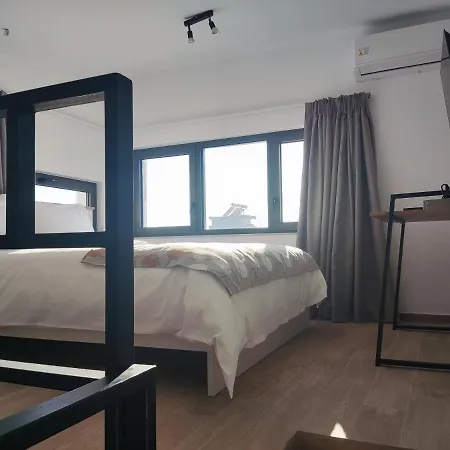 Pagani Blue - Luxury Maisonette B3