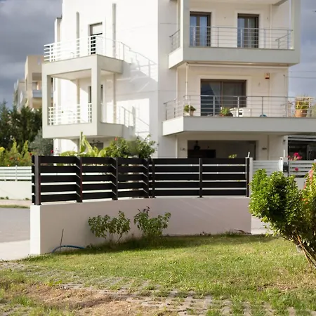 Pagani Blue - Luxury Maisonette B3