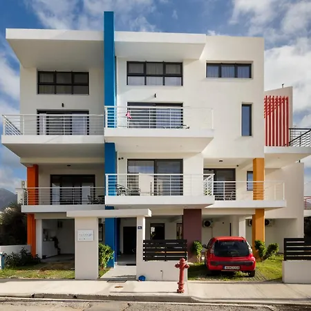 Pagani Blue - Luxury Maisonette B3 *