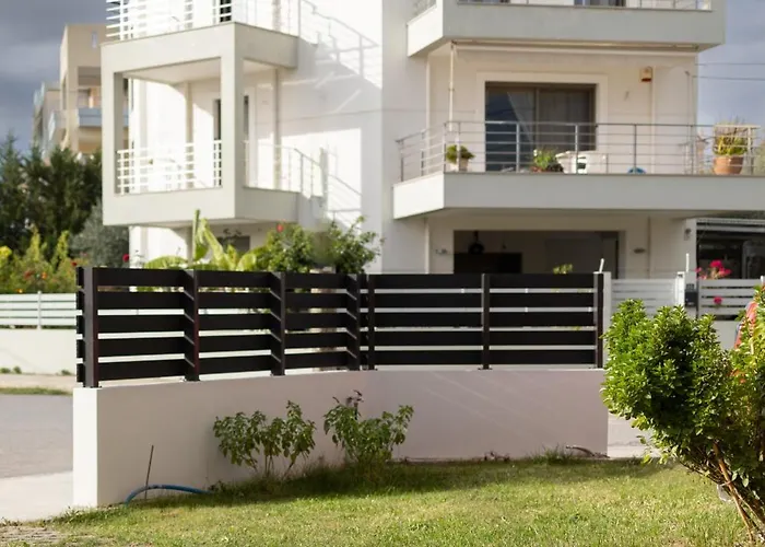 Pagani Blue - Luxury Maisonette B3